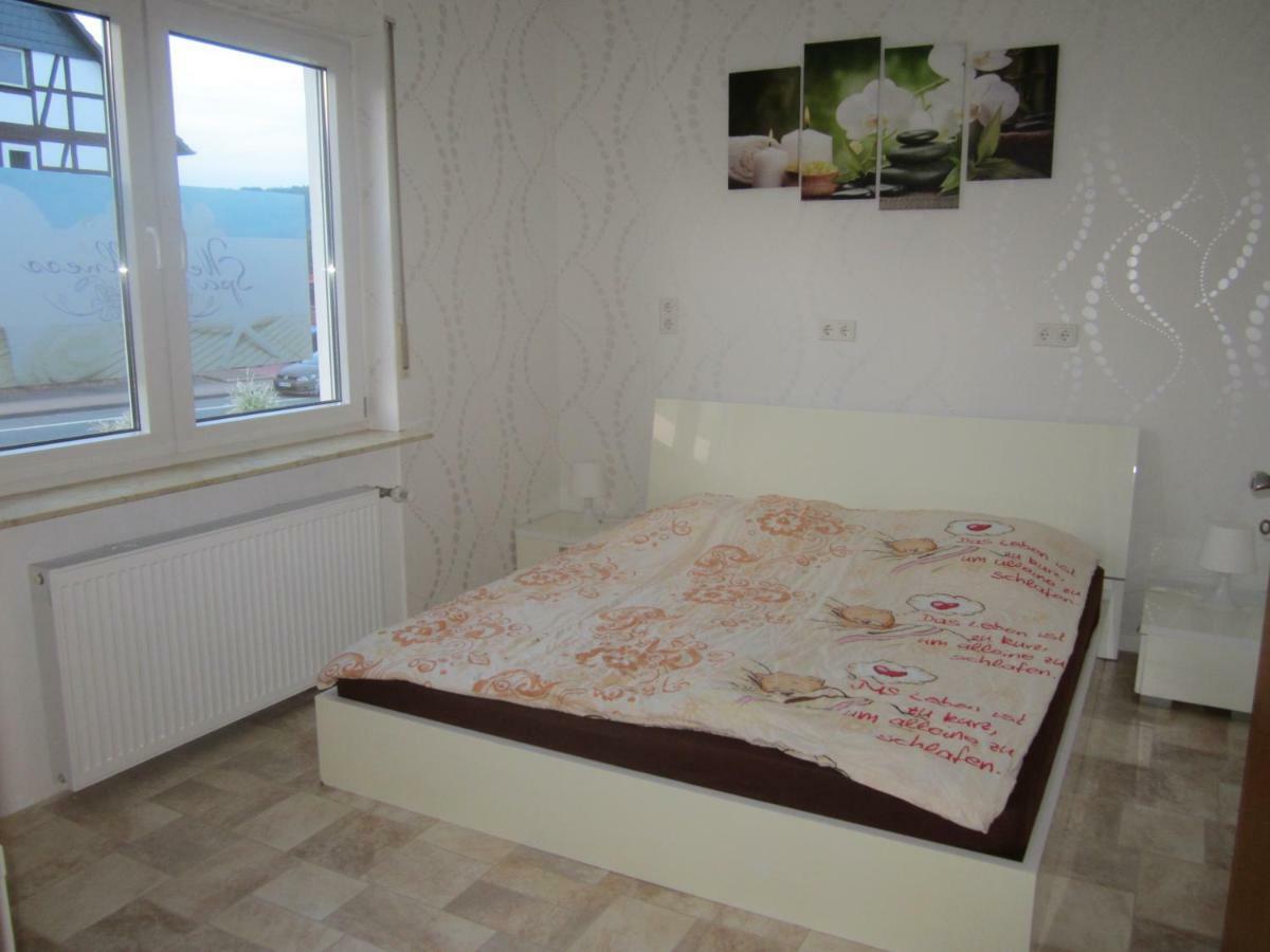 Gesund-Wellness Apartment Mandern  ภายนอก รูปภาพ